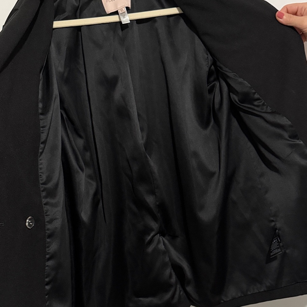Hutch Elegant Black Blazer with Feather Accents - Picture 5 of 8